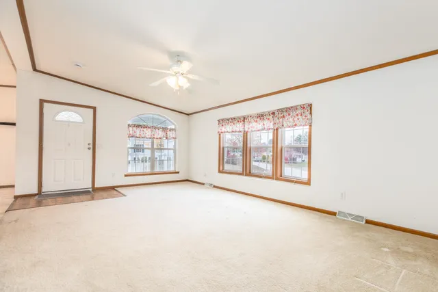 $159,900 | 74 Seneca Street, Rochester, NH 03867