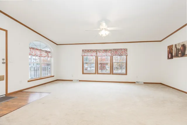 $179,900 | 74 Seneca Street, Rochester, NH 03867