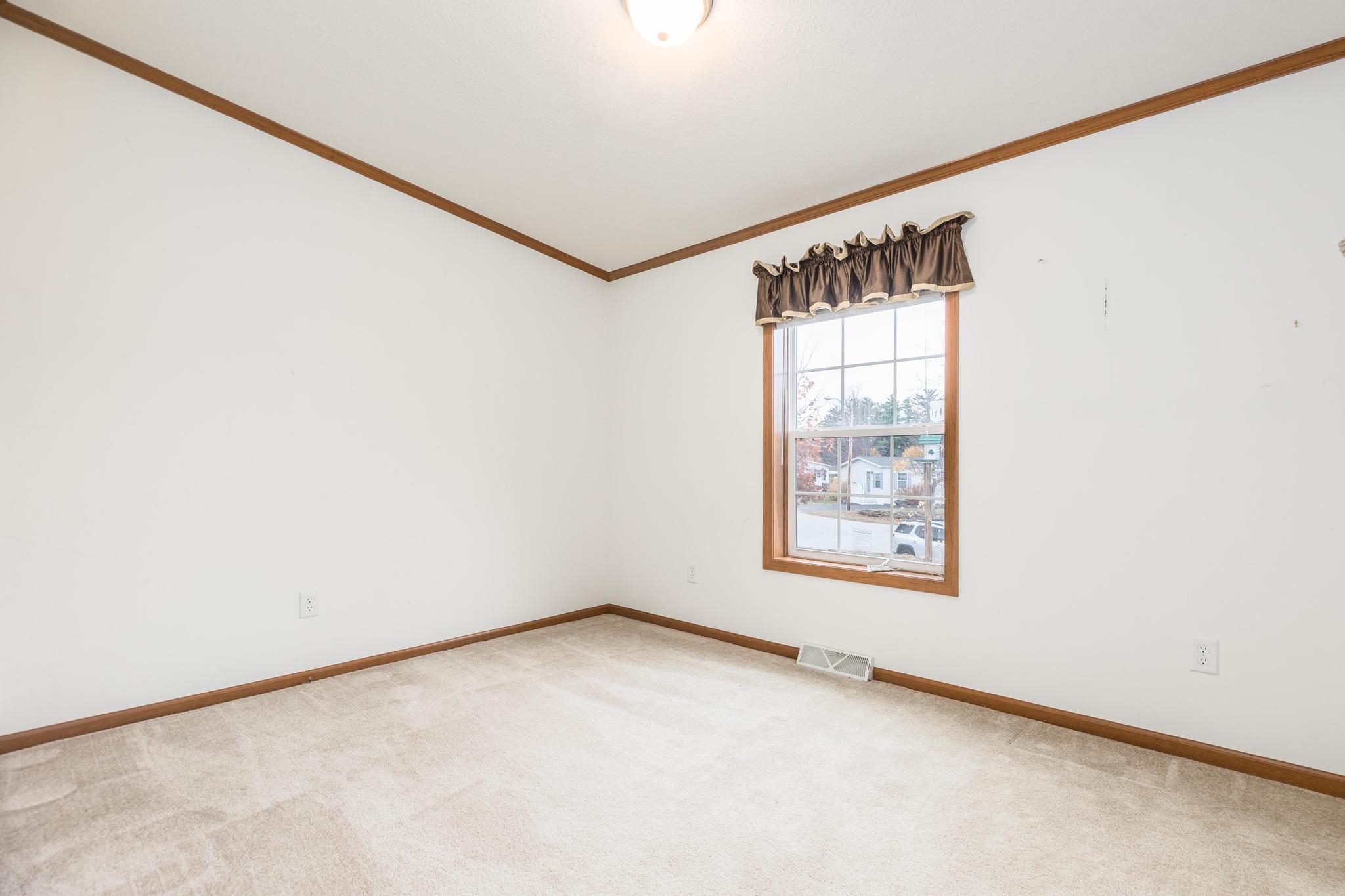 74 Seneca Street Rochester, NH 03867 - Photo 22 of 27