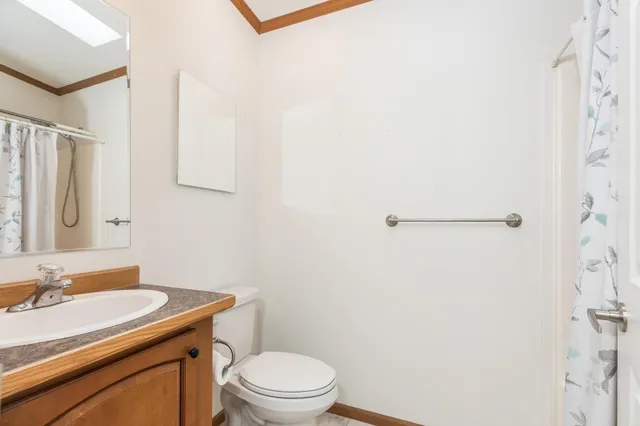 $179,900 | 74 Seneca Street, Rochester, NH 03867