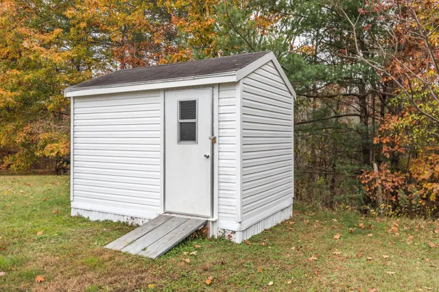 $179,900 | 74 Seneca Street, Rochester, NH 03867