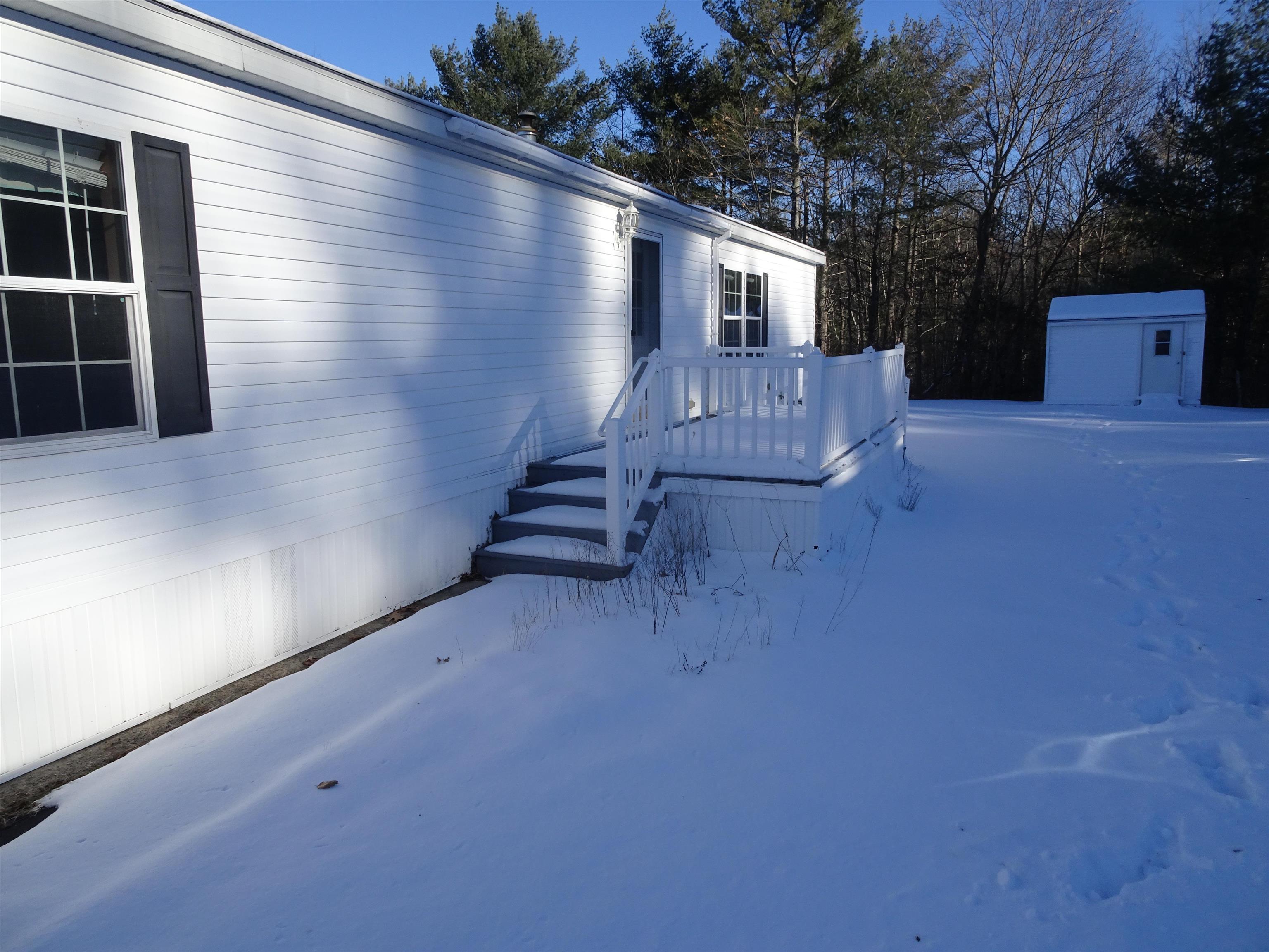 74 Seneca Street Rochester, NH 03867 - Photo 4 of 27