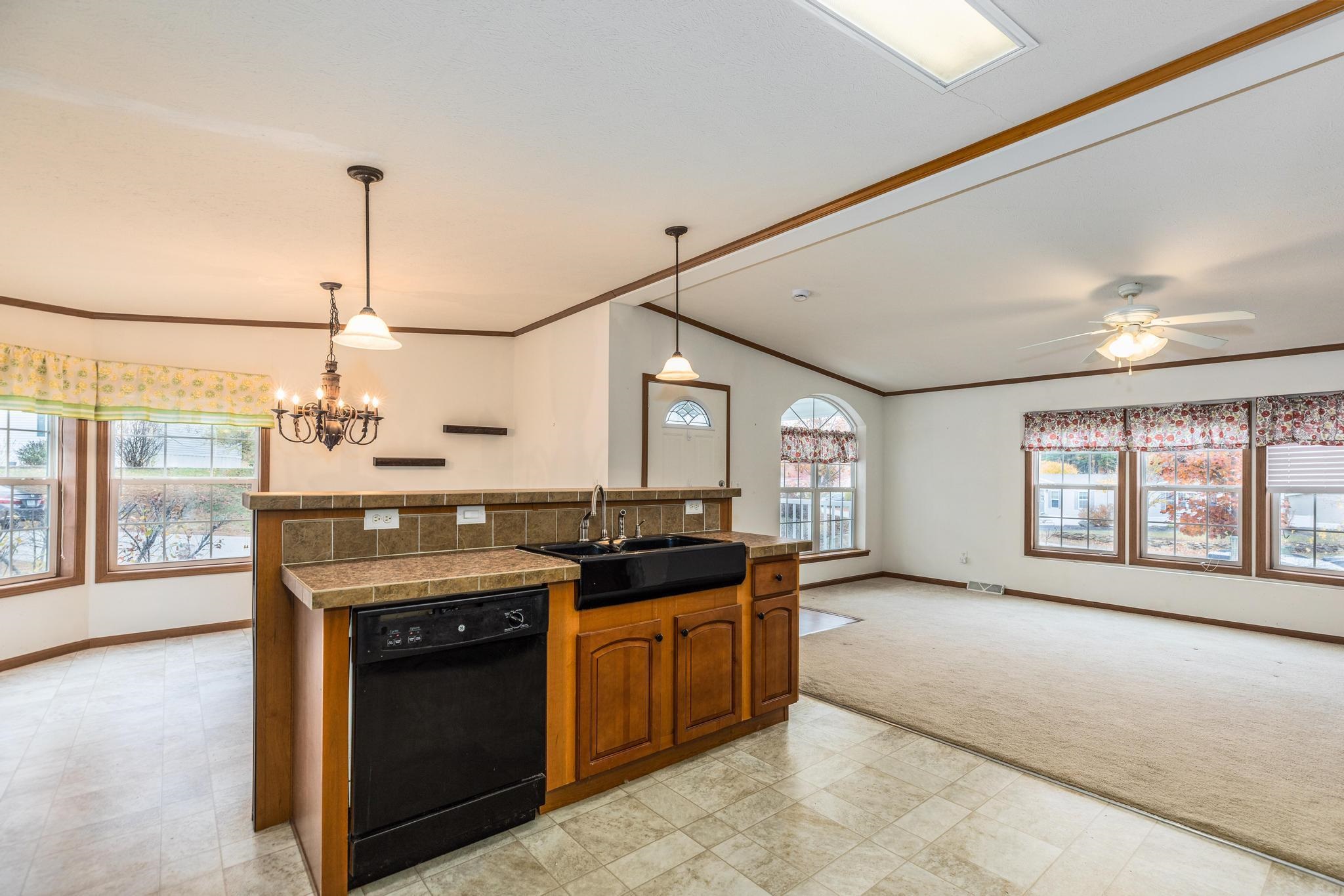 74 Seneca Street Rochester, NH 03867 - Photo 5 of 27