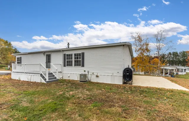 $179,900 | 74 Seneca Street, Rochester, NH 03867