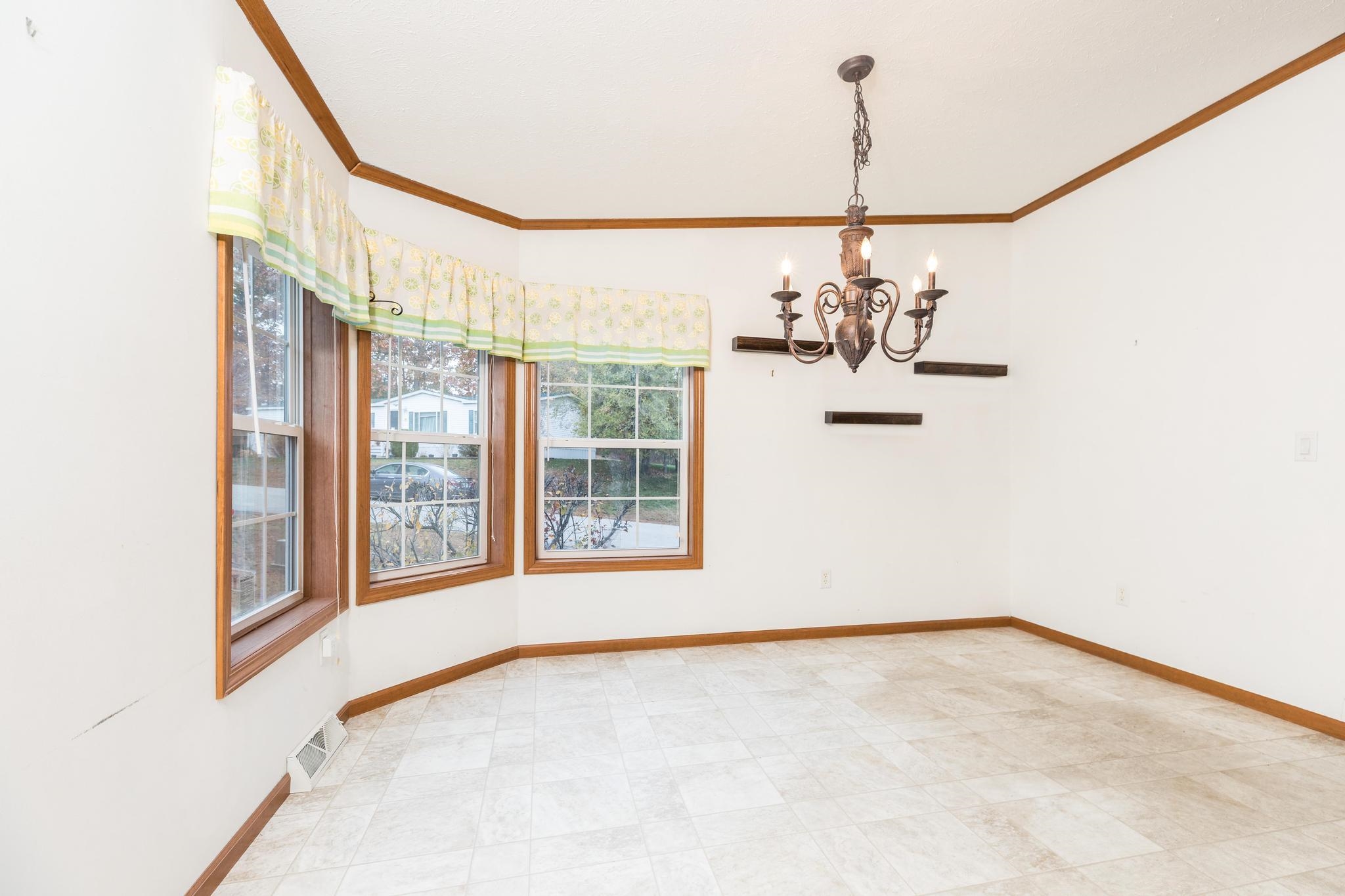 74 Seneca Street Rochester, NH 03867 - Photo 9 of 27