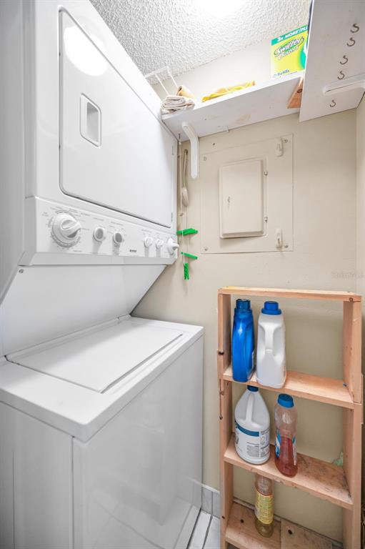 2642 Pine Ridge Way South, Unit D2 Palm Harbor, FL 34684 - Photo 22 of 63