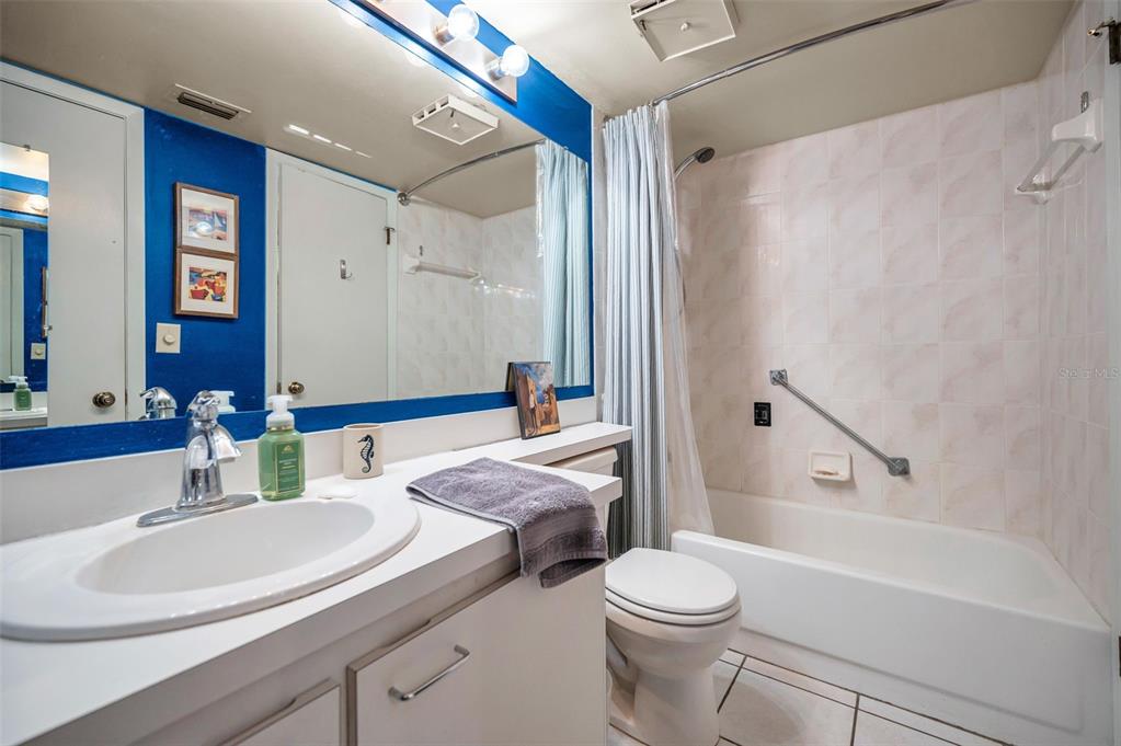 2642 Pine Ridge Way South, Unit D2 Palm Harbor, FL 34684 - Photo 32 of 63