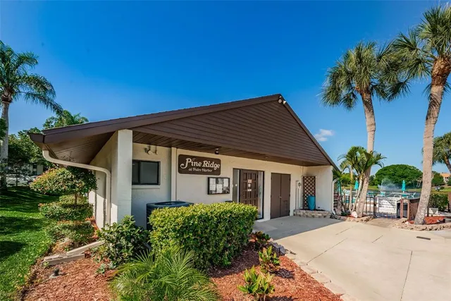 $149,900 | 2642 Pine Ridge Way South, Unit D2, Palm Harbor, FL 34684