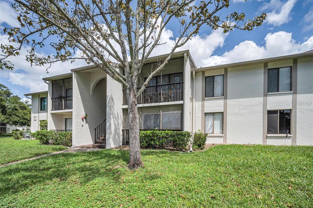 2642 Pine Ridge Way South, Unit D2 Palm Harbor, FL 34684 - Photo 5 of 63