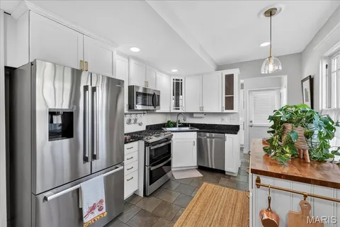 $385,000 | 8 South Moreland Avenue, St. Louis, MO 63122