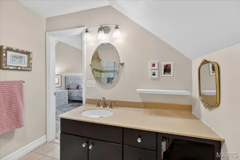 $385,000 | 8 South Moreland Avenue, St. Louis, MO 63122