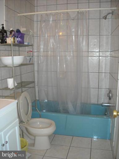 9303 Taney Road Manassas, VA 20110 - Photo 4 of 9 Bath #1