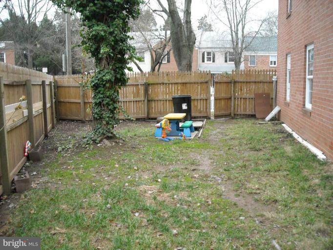 9303 Taney Road Manassas, VA 20110 - Photo 7 of 9 Back yard