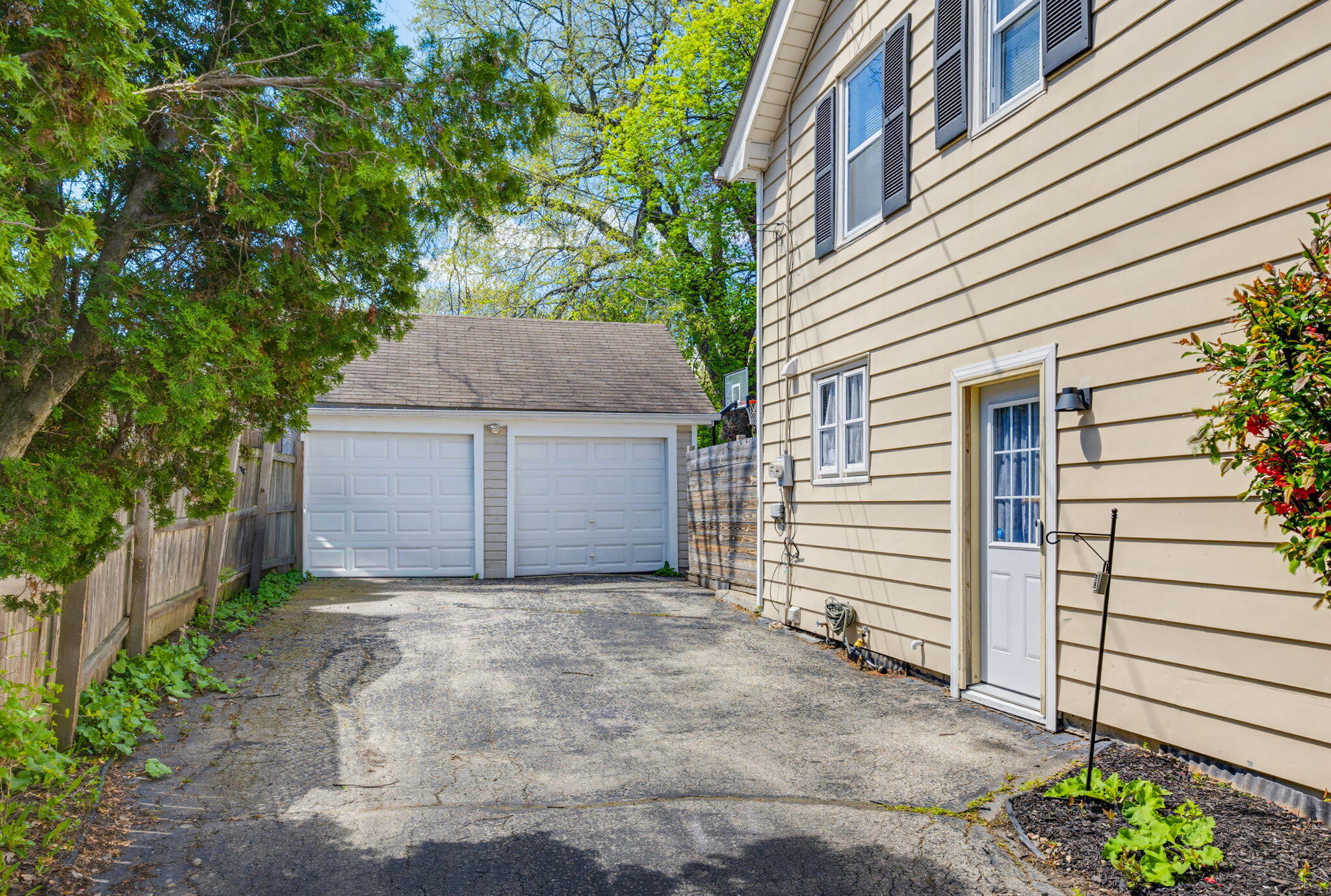 1219 North 85th Street Wauwatosa, WI 53213 - Photo 32 of 33 31-web-or-mls-1219-n-85th-st