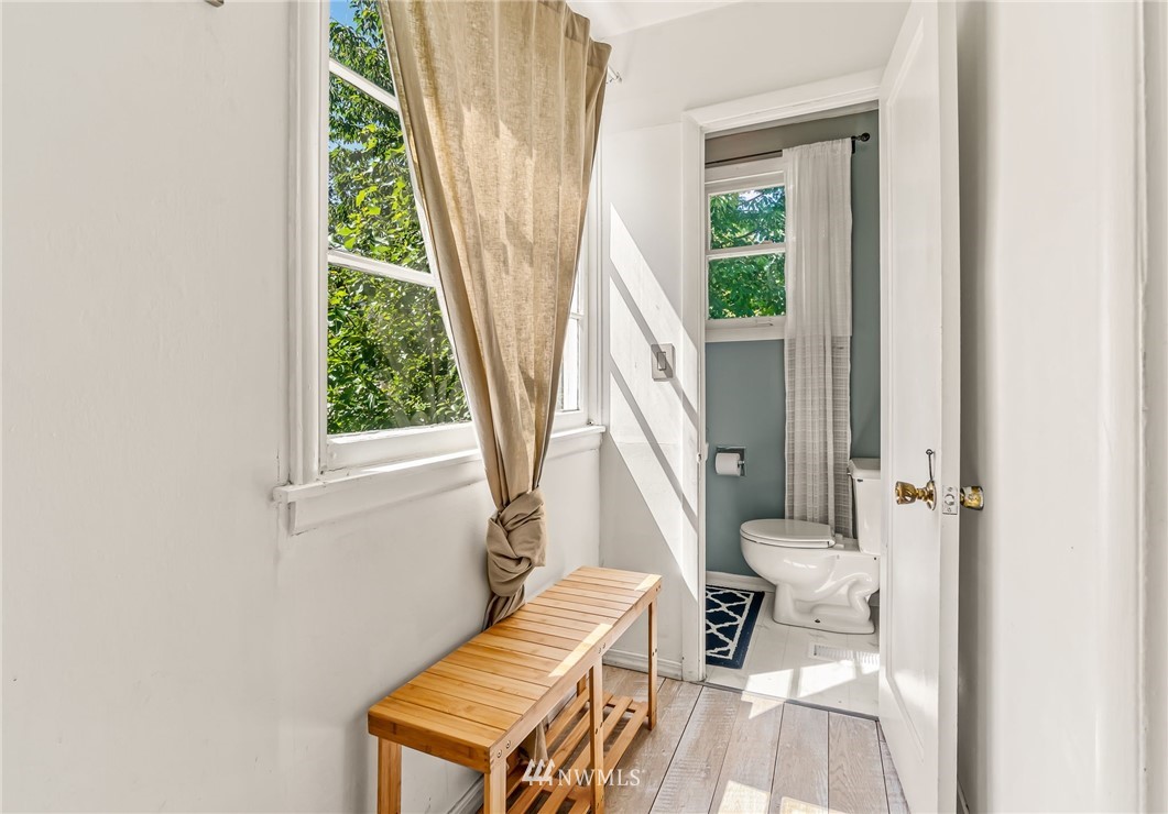 6135 South Langston Road Seattle, WA 98178 - Photo 14 of 34 Gallery Image 14
