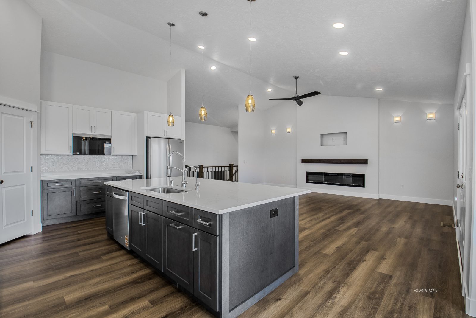 2009 Eagle Rdg Loop, Unit 3 Elko, NV 89801 - Photo 5 of 36 Gallery Image 5