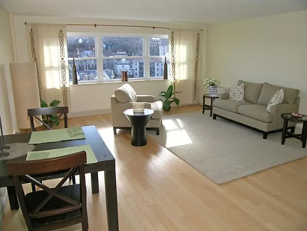 $3,800 | 1600 Beacon Street, Unit 906, Brookline, MA 02446