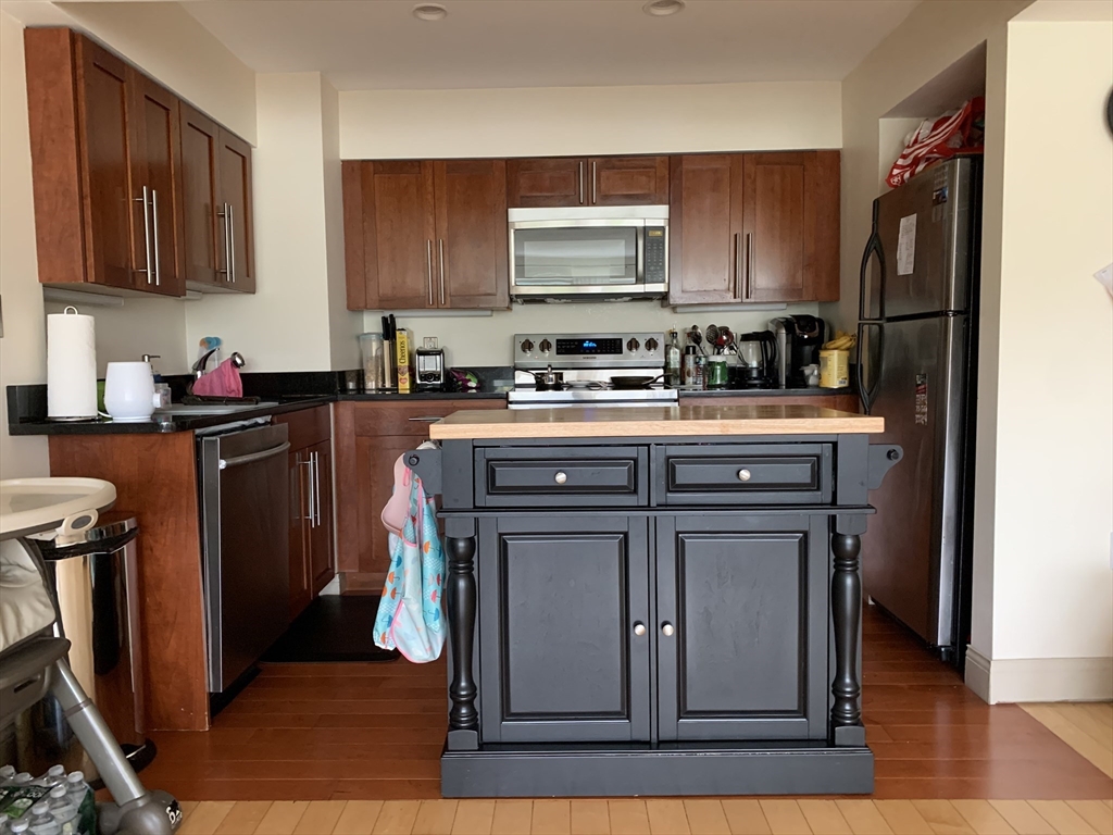 1600 Beacon Street, Unit 906 Brookline, MA 02446 - Photo 5 of 9