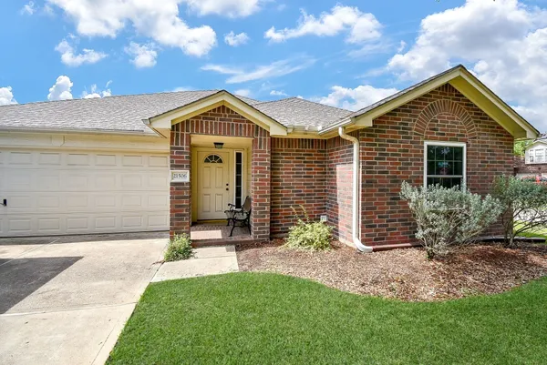 $245,000 | 21506 Bridgewater Pointe, Unit POINTE, Katy, TX 77449