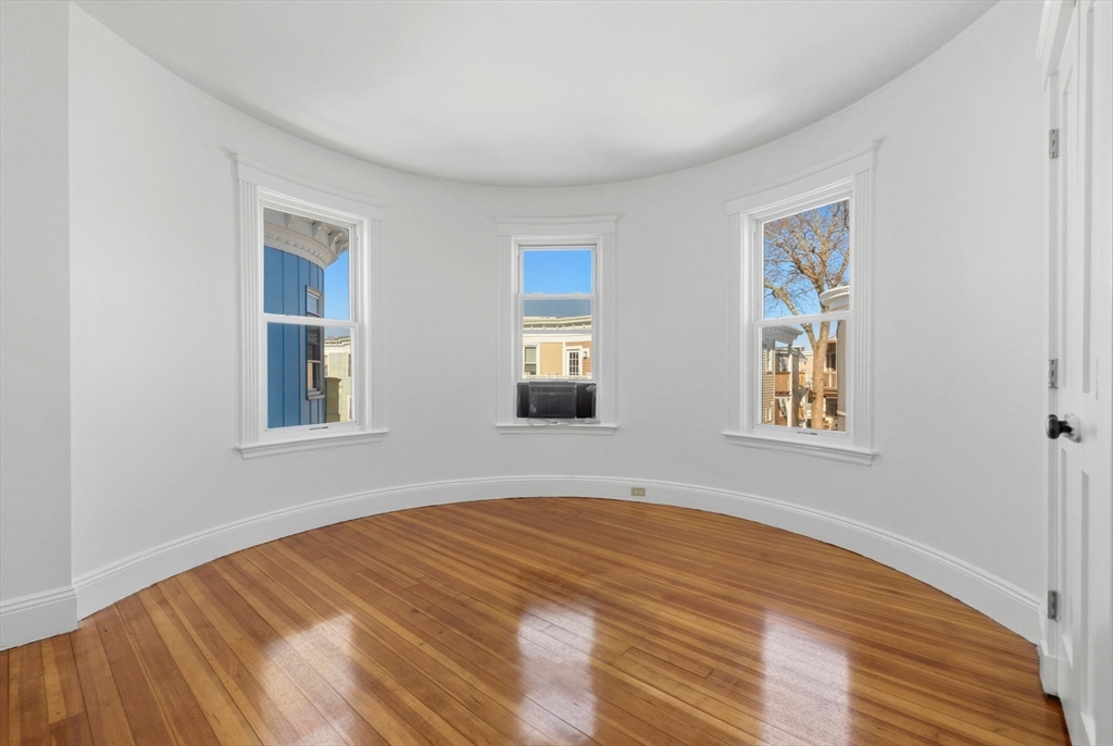 9 Sumner Square Boston, MA 02125 - Photo 10 of 15