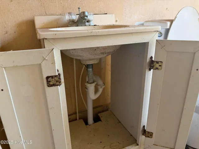 $26,000 | 413 Brinkley Avenue, Plymouth, NC 27962