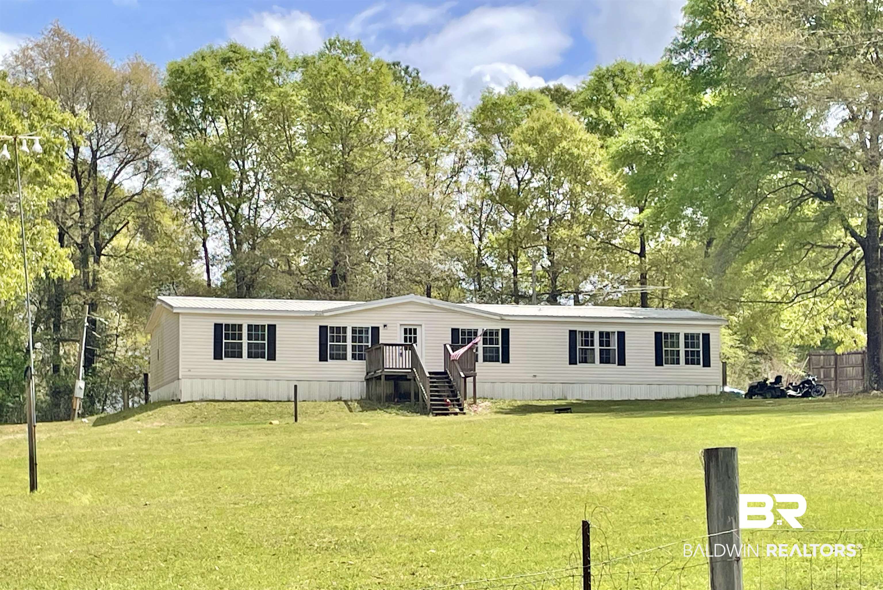 281 Lambeth Road Flomaton, AL 36441 - Photo 2 of 28