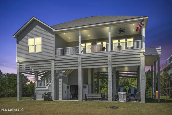 $734,900 | 1322 Enos Street, Diamondhead, MS 39525
