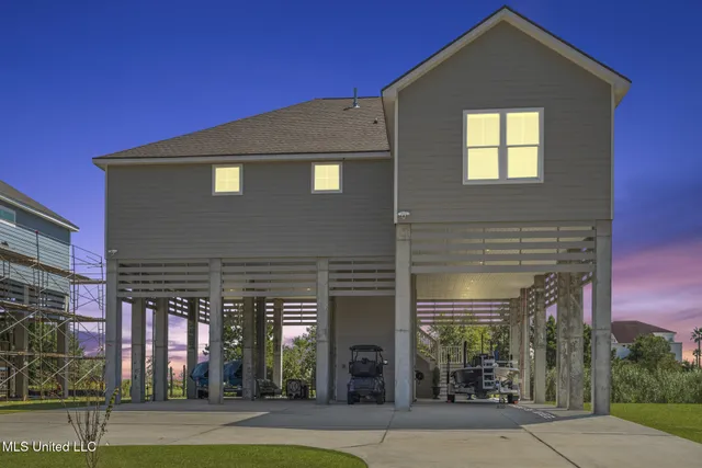 $735,000 | 1322 Enos Street, Diamondhead, MS 39525