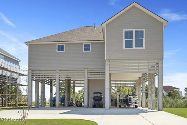 $735,000 | 1322 Enos Street, Diamondhead, MS 39525