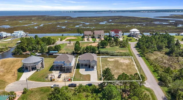 $735,000 | 1322 Enos Street, Diamondhead, MS 39525