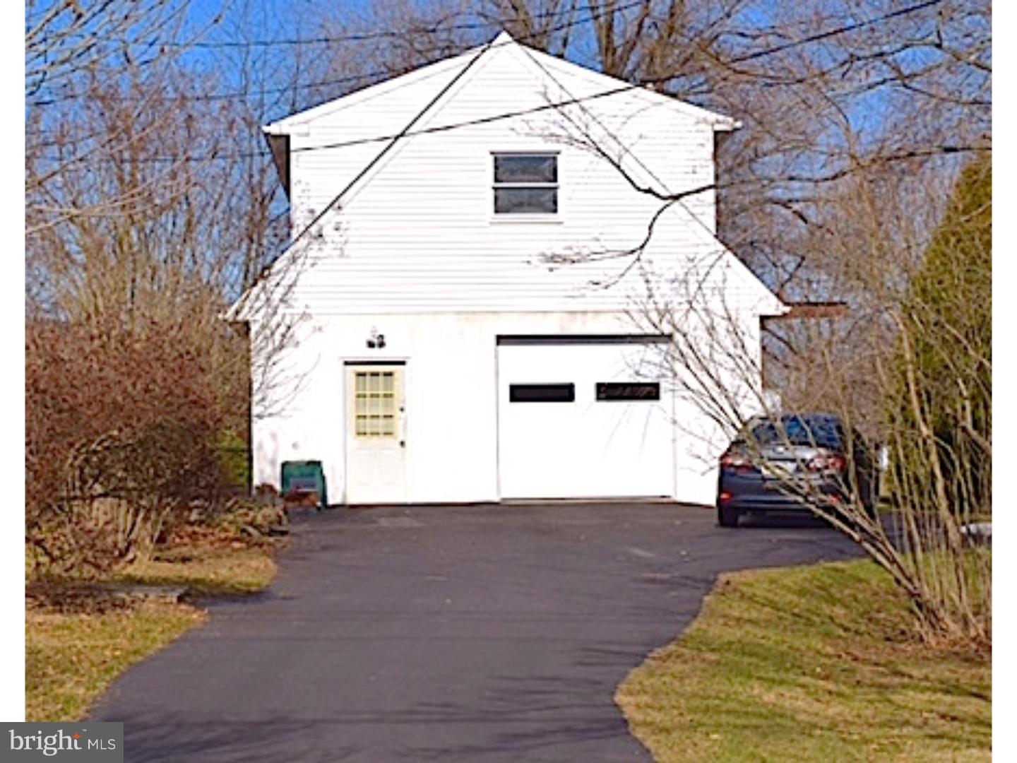 2123 Longview Road Warrington, PA 18976 - Photo 18 of 25 Garage