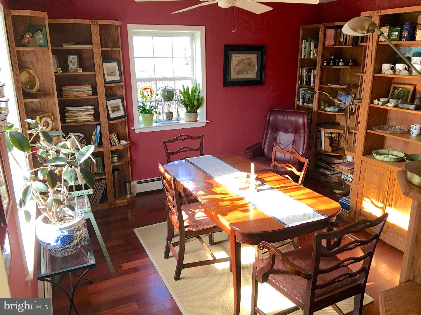 2123 Longview Road Warrington, PA 18976 - Photo 7 of 25 Dining Room