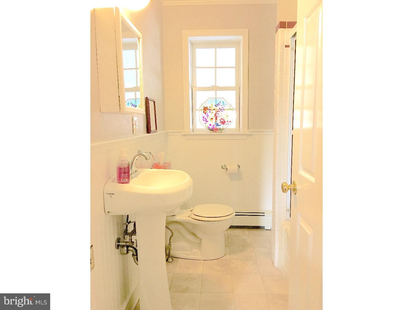 2123 Longview Road Warrington, PA 18976 - Photo 8 of 25 Bathroom