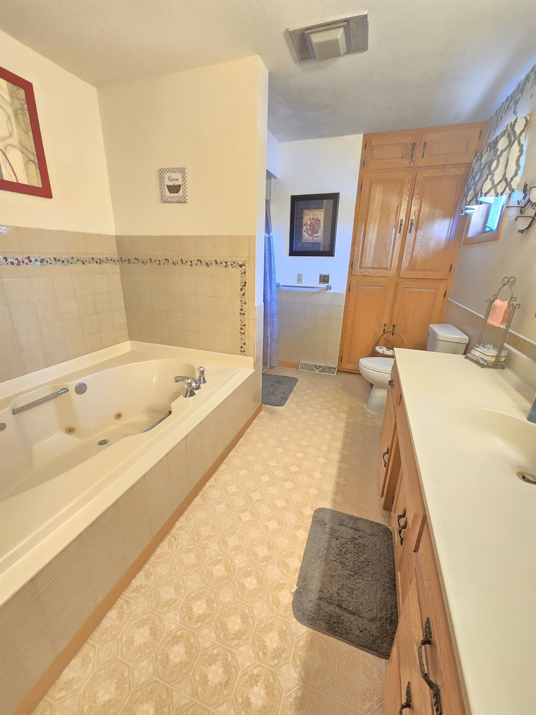 W2102 Highway 44 Markesan, WI 53946 - Photo 13 of 36