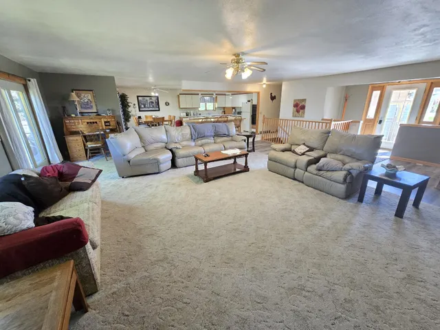 $499,000 | W2102 Highway 44, Markesan, WI 53946