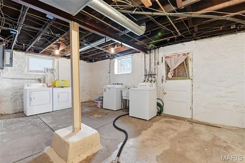 $229,900 | 3945 South Grand Boulevard, St. Louis, MO 63118