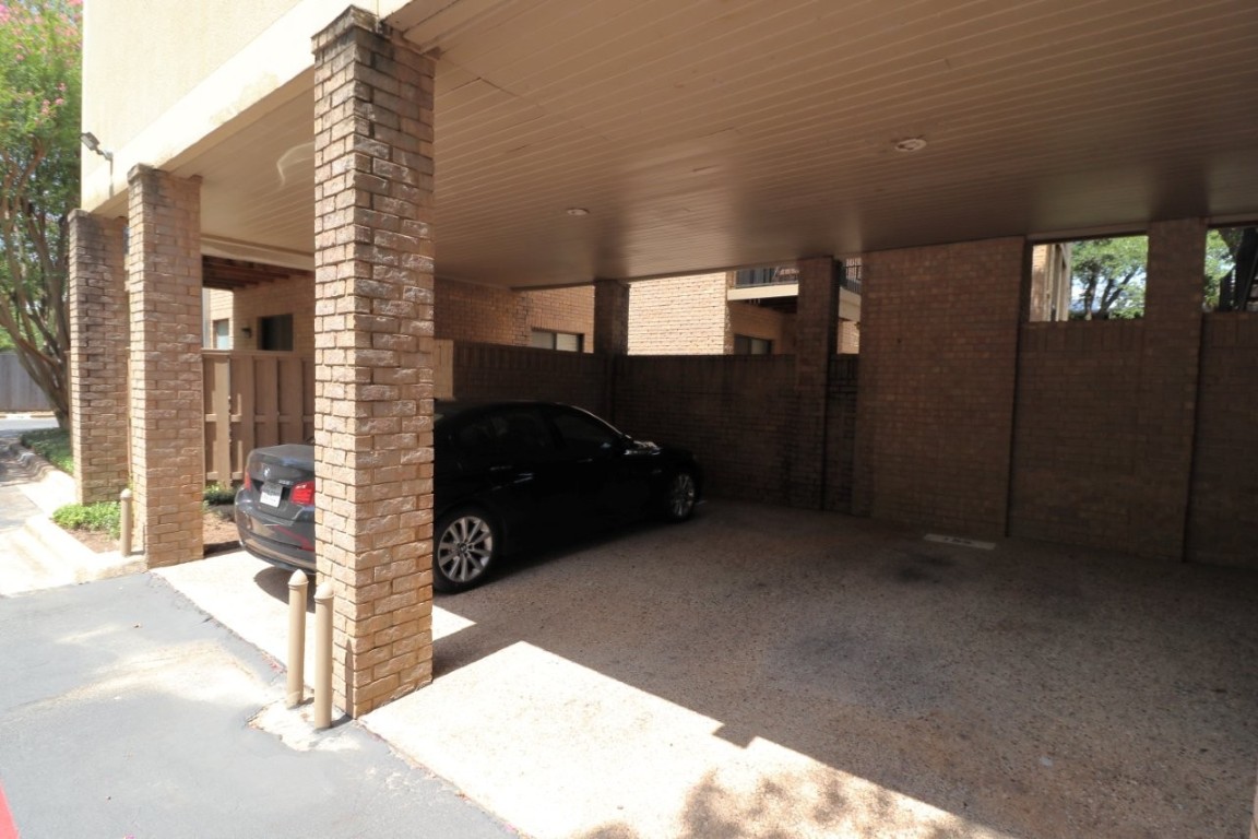 611 East 45th Street, Unit 8 Austin, TX 78751 - Photo 34 of 35 a view of livingroom view