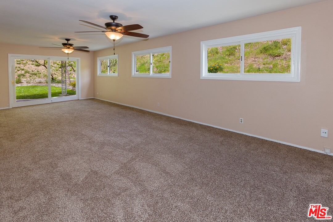 3333 Brace Canyon Road Burbank, CA 91504 - Photo 14 of 25
