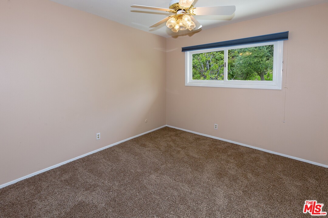 3333 Brace Canyon Road Burbank, CA 91504 - Photo 25 of 25