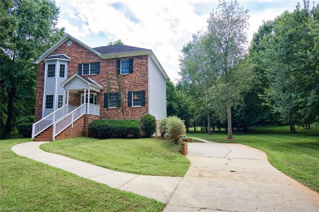 6901 Bridgewood Road Clemmons, NC 27012 - Photo 1 of 16 Gallery Image 1