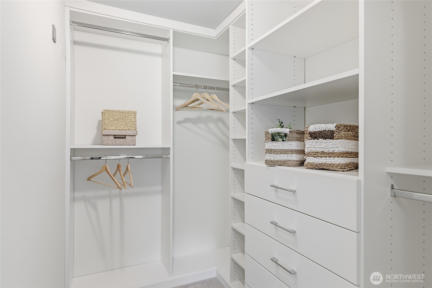 7001 Sand Point Way Northeast, Unit C308 Seattle, WA 98115 - Photo 21 of 40