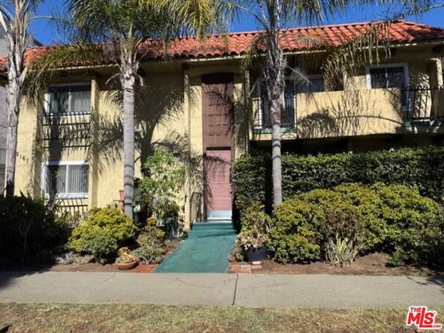 $2,895 | 8161 Manitoba Street, Unit 7, Playa del Rey, CA 90293