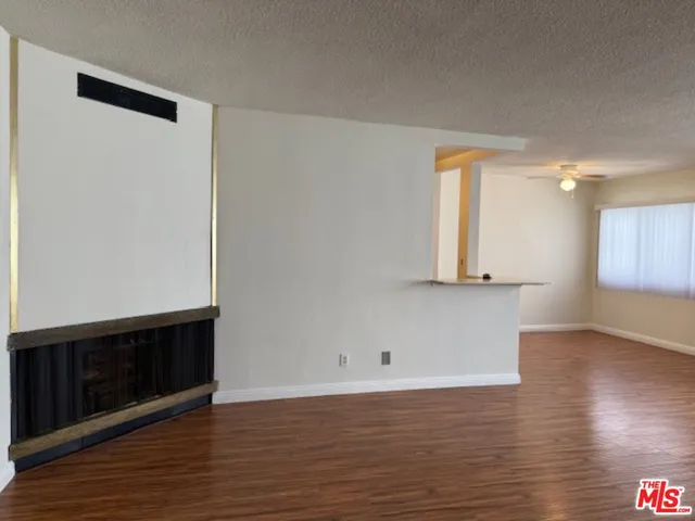 $2,895 | 8161 Manitoba Street, Unit 7, Playa del Rey, CA 90293