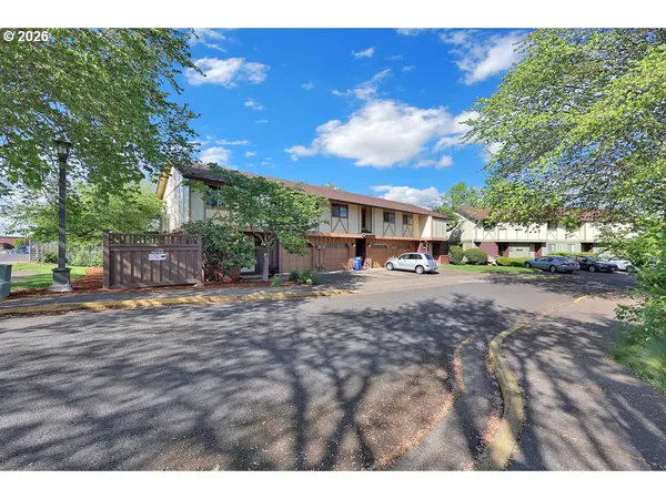$259,900 | 1253 City View Street, Eugene, OR 97402