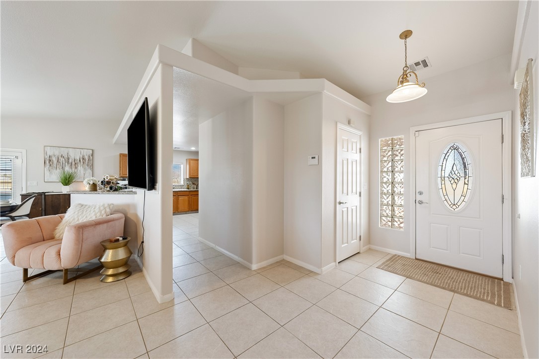 520 East Bellville Road Pahrump, NV 89048 - Photo 3 of 66 Front Door Interior