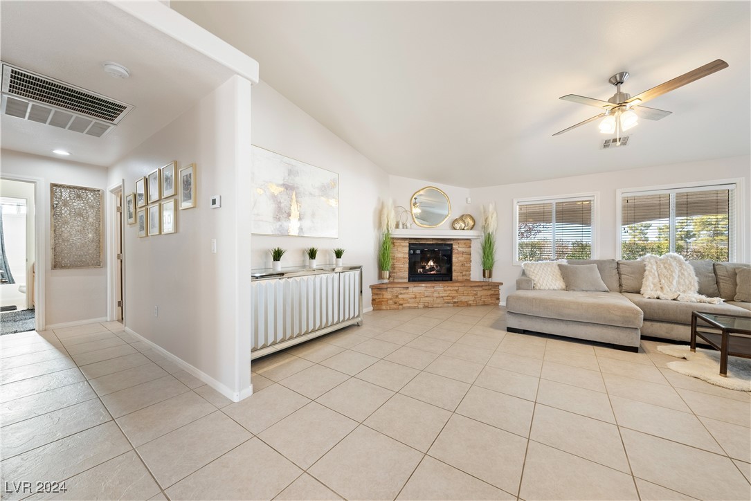 520 East Bellville Road Pahrump, NV 89048 - Photo 4 of 66 Great Room