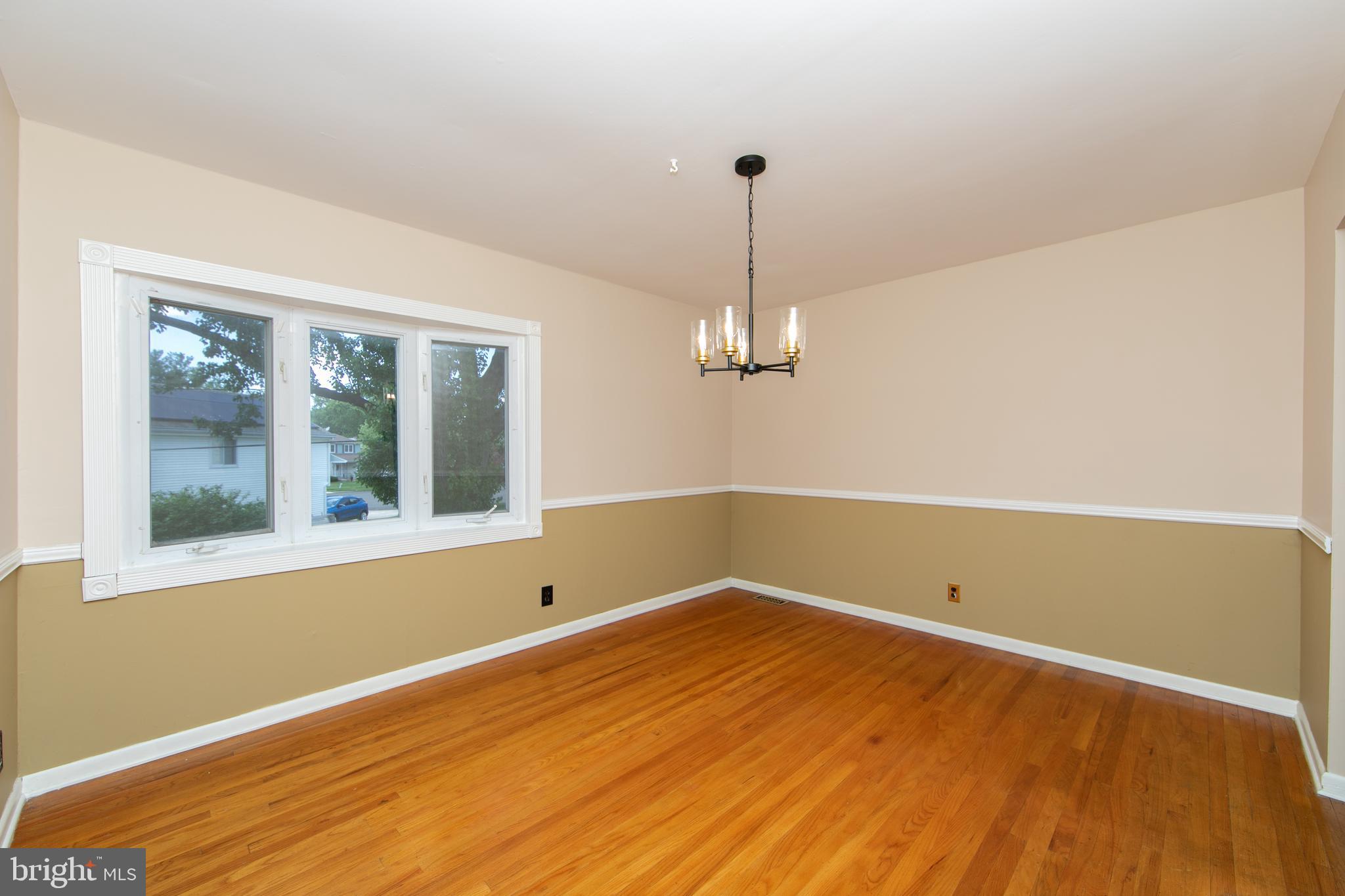 809 Charleston Road Mount Laurel, NJ 08054 - Photo 10 of 39 Dining room