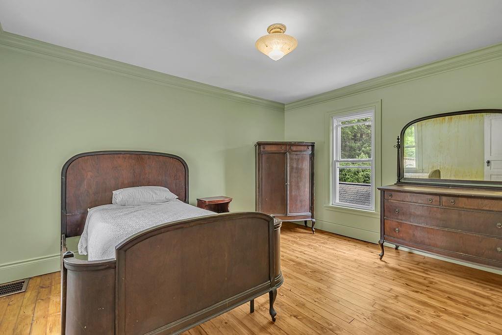 612 Adams Street Rochester, PA 15074 - Photo 16 of 25
