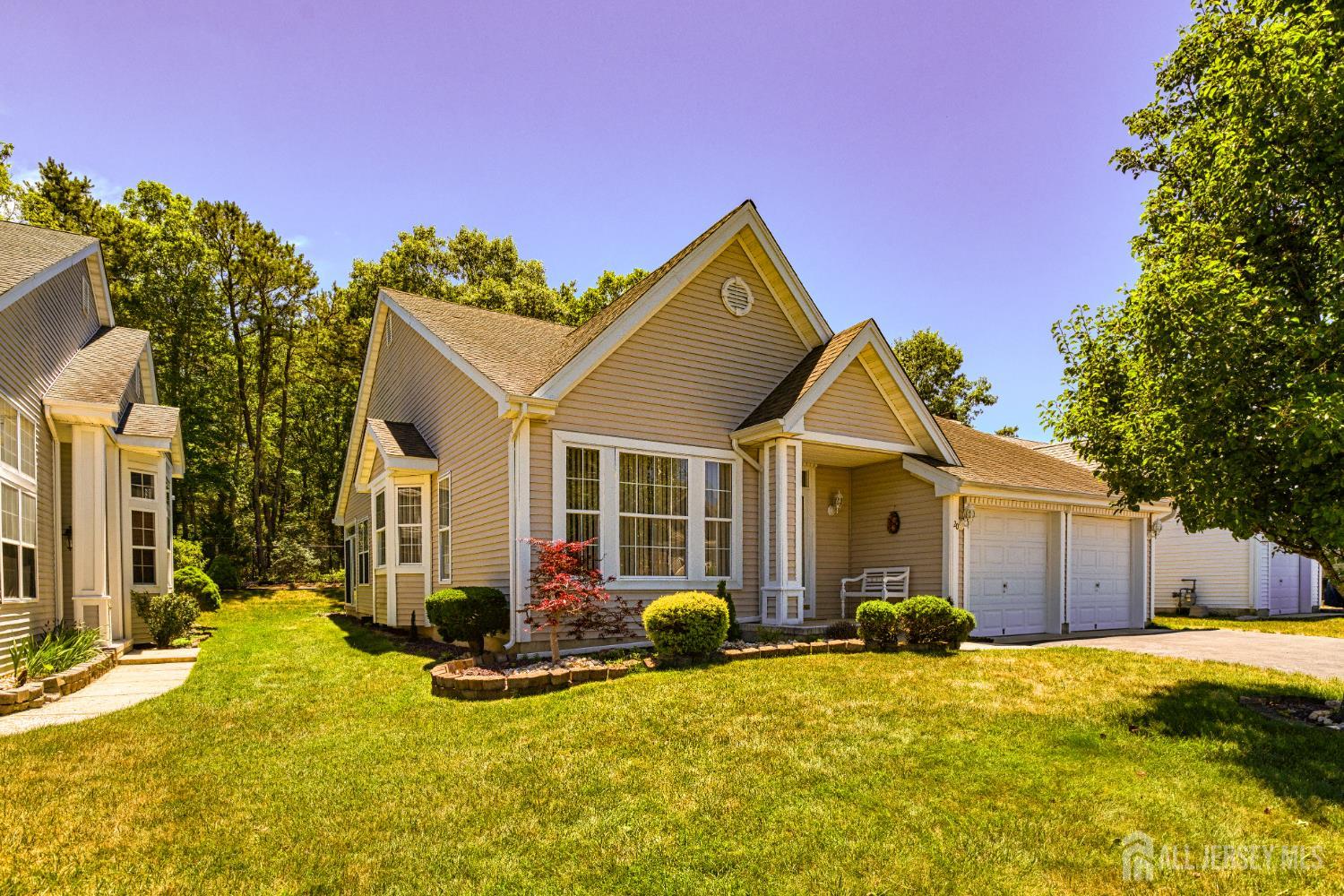 20 Valley Stream Place Barnegat, NJ 08005 - Photo 1 of 37