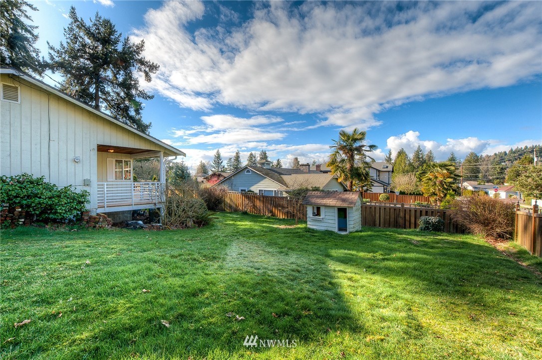 17901 Riviera Place Southwest Normandy Park, WA 98166 - Photo 19 of 24 Gallery Image 19